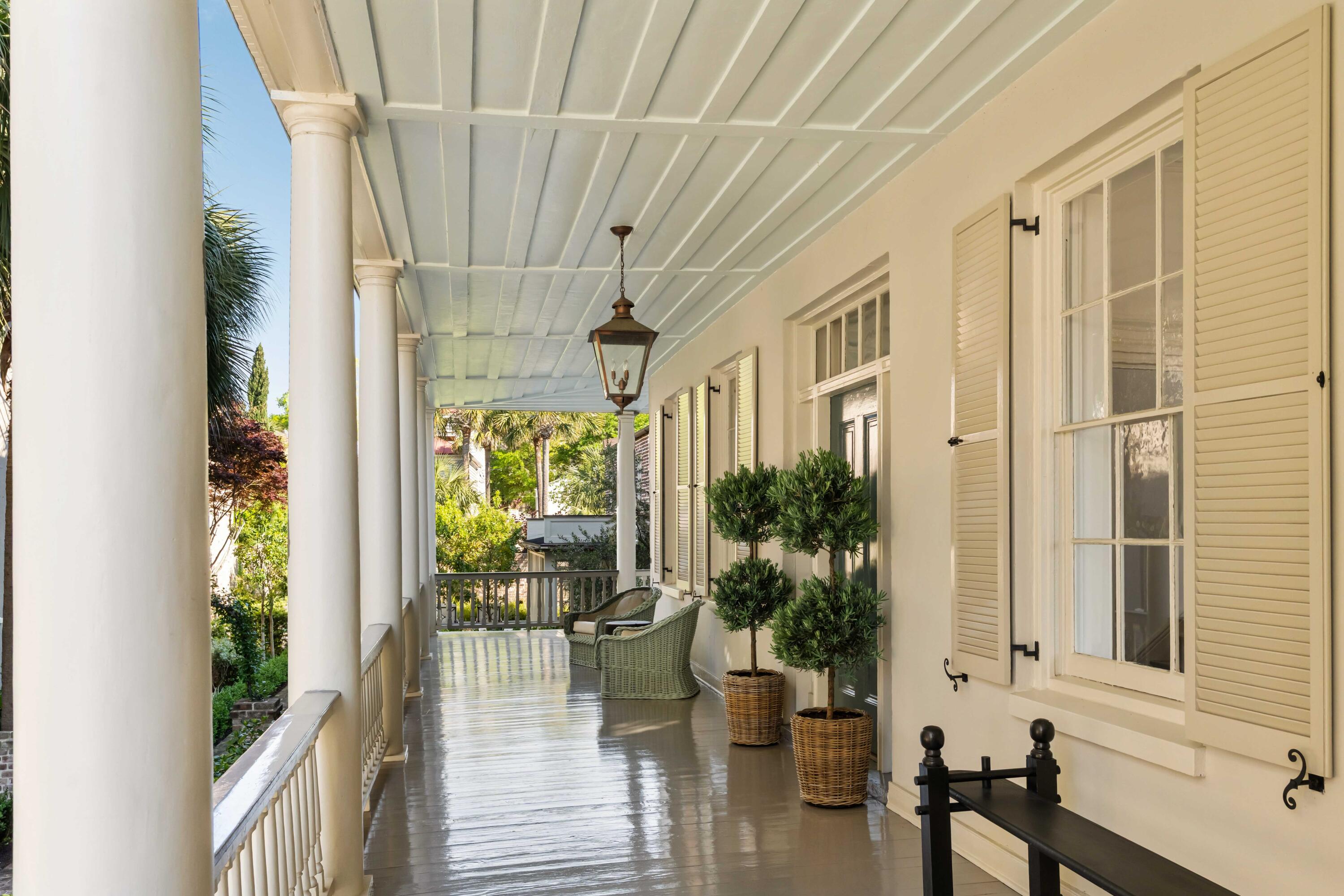 32 Society Street Charleston, SC 29401 - Photo 4 of 110 3