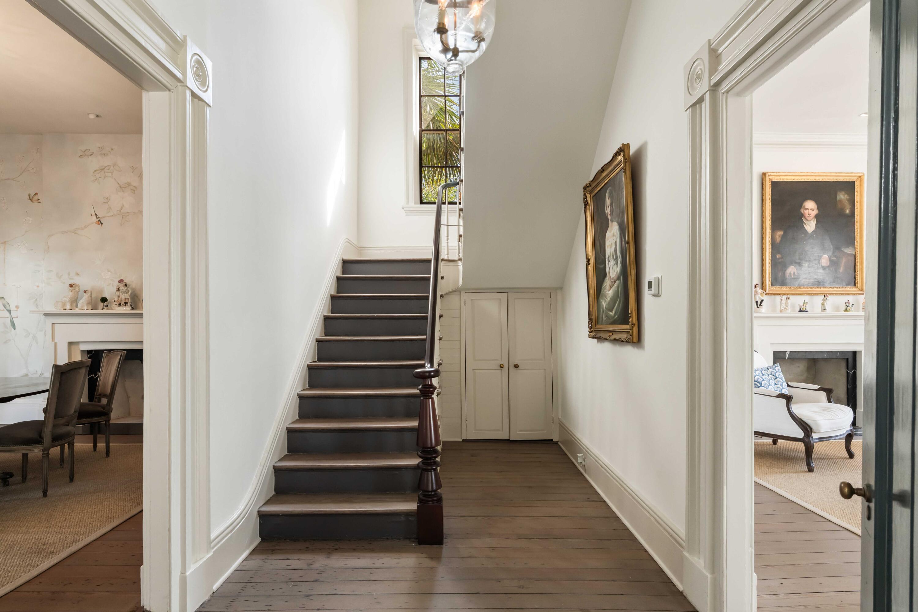 32 Society Street Charleston, SC 29401 - Photo 6 of 110 5