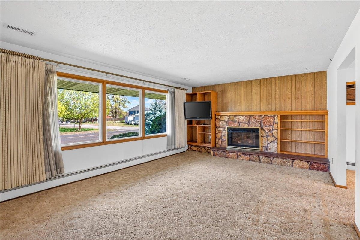 605 West 4th Street Sprague, WA 99032 - Photo 3 of 45