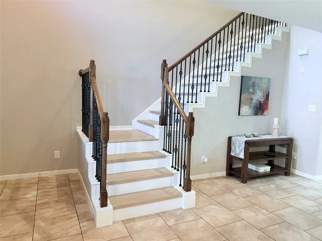 $2,500 | 27 Umbria Lane, The Woodlands, TX 77382