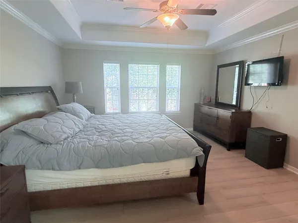 a view of entryway front of house