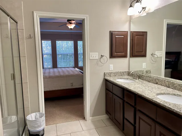 $2,500 | 27 Umbria Lane, The Woodlands, TX 77382