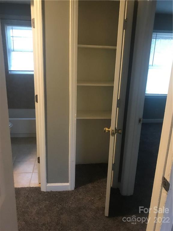 334 North Hoskins Road Charlotte, NC 28216 - Photo 14 of 18 a view of closet