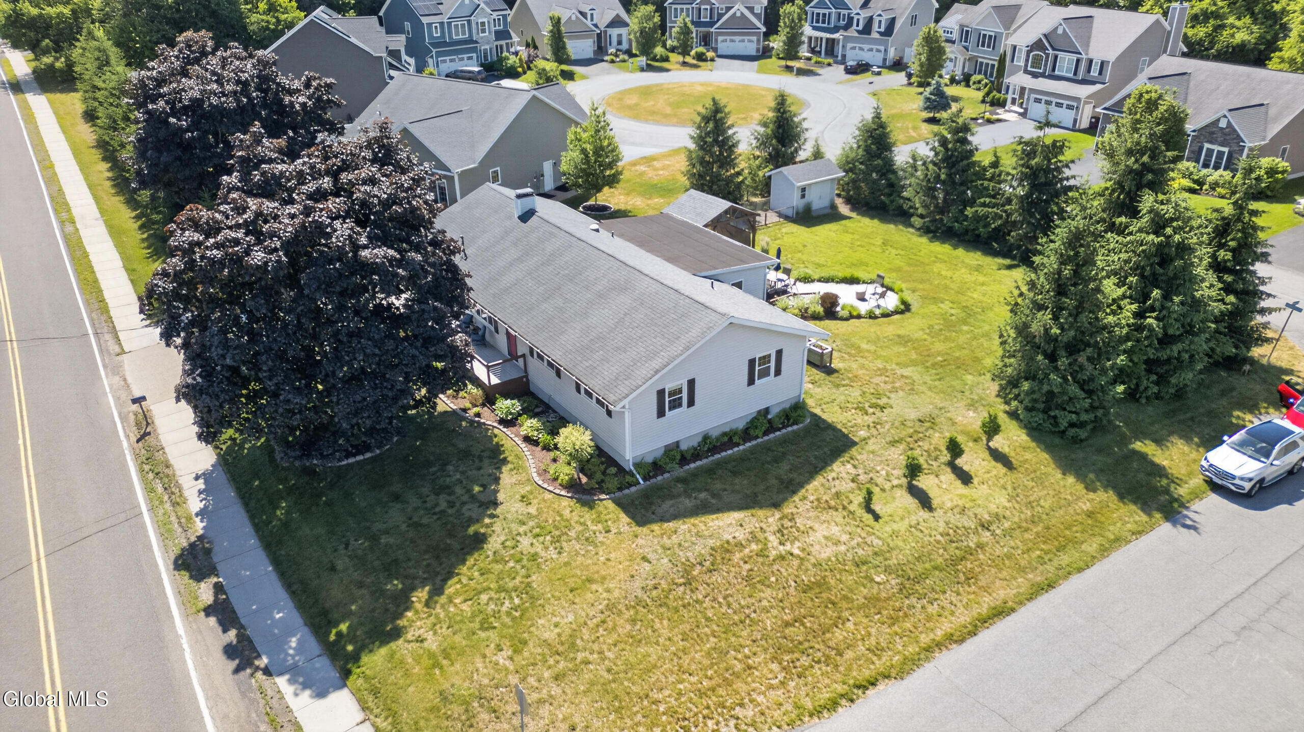 521 Russell Road Bethlehem, NY 12203 - Photo 5 of 51 0 Air Front 2