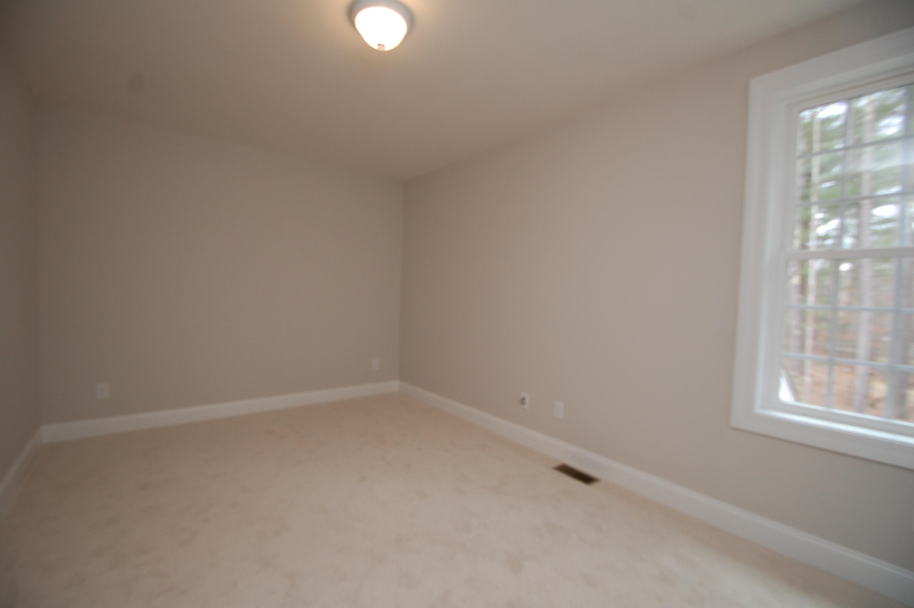 11 Reeds Ferry Way Merrimack, NH 03054 - Photo 13 of 17 Gallery Image 13