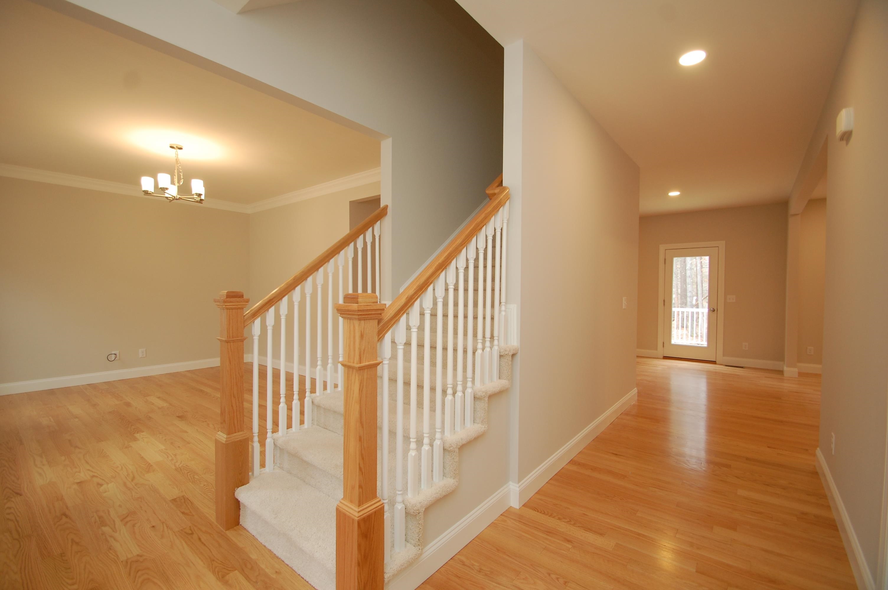11 Reeds Ferry Way Merrimack, NH 03054 - Photo 8 of 17 Gallery Image 8