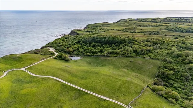 $6,000,000 | 0 Snake Hole Road, Block Island, RI 02807