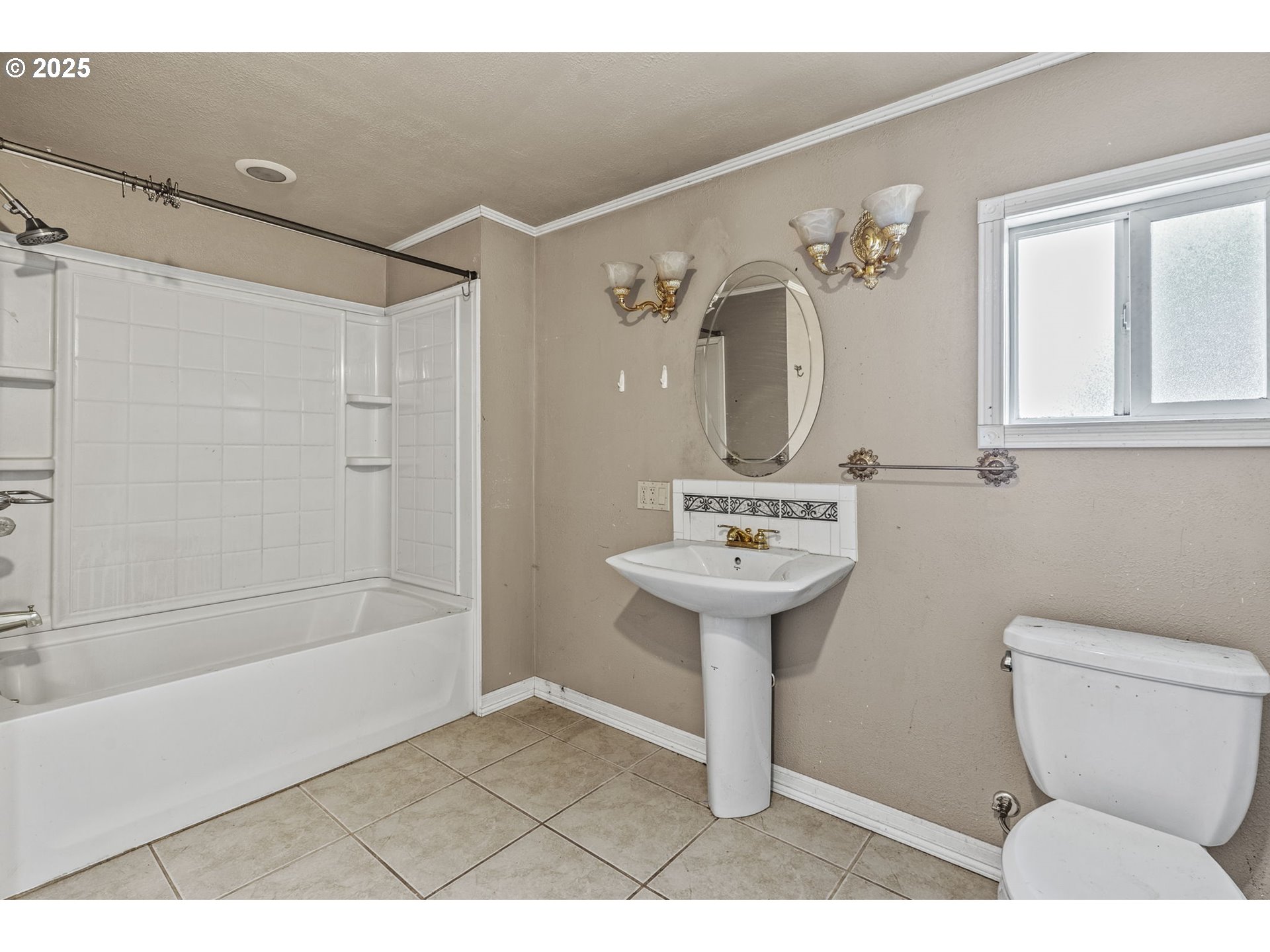 135 Westside Highway Vader, WA 98593 - Photo 12 of 31 a bathroom with a sink toilet and shower