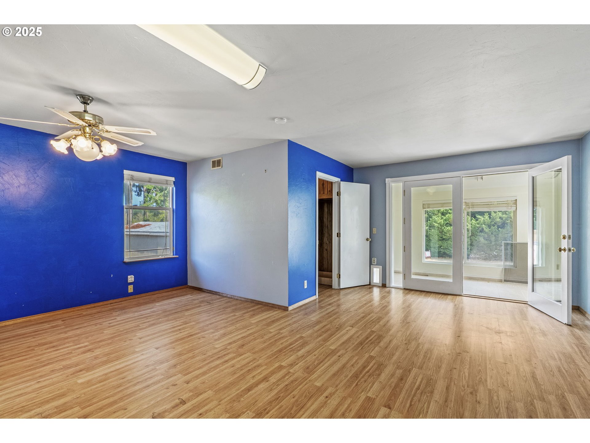 135 Westside Highway Vader, WA 98593 - Photo 26 of 31 a view of an empty room with a window