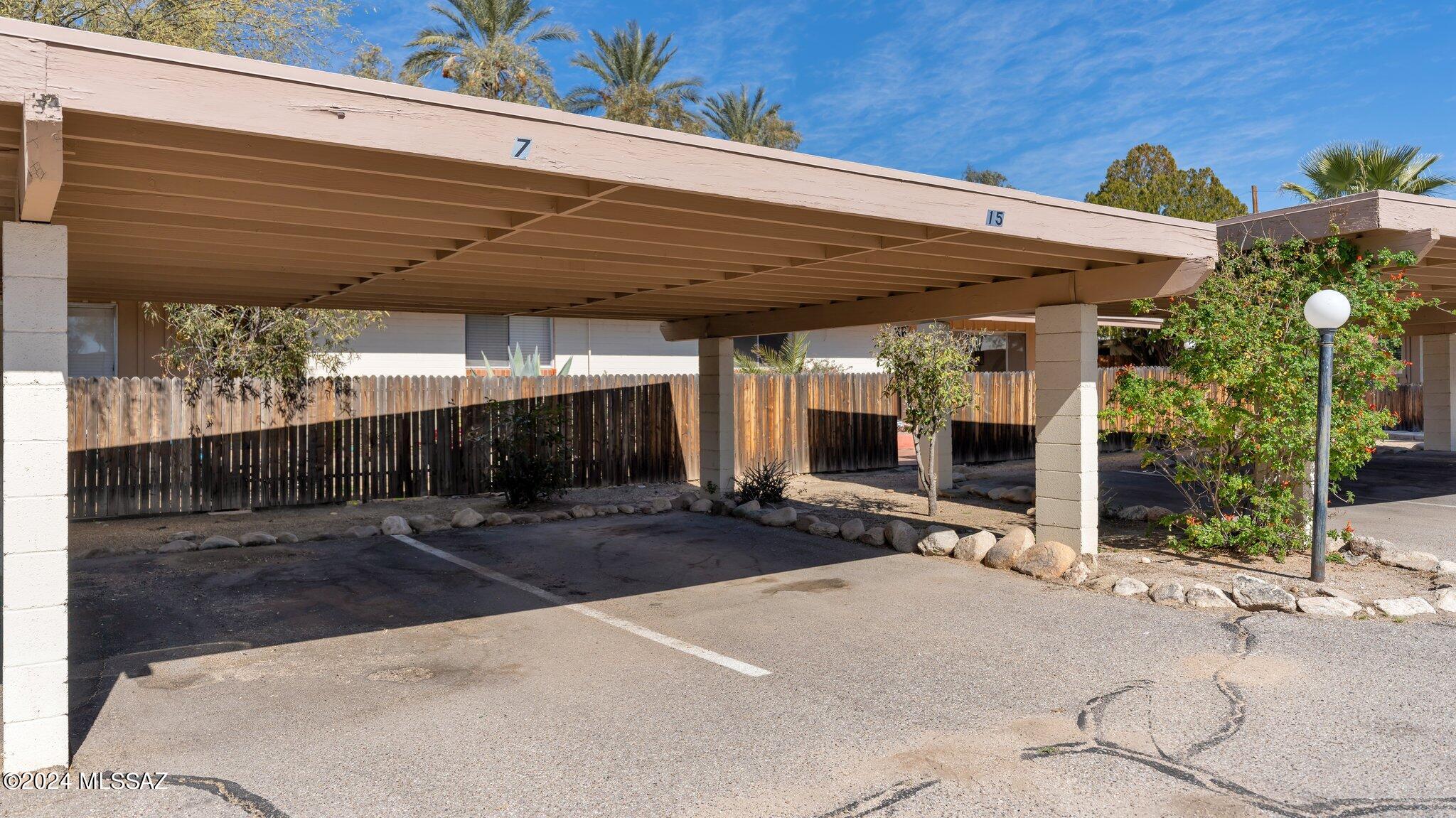 5901 North Oracle Road, Unit 7 Tucson, AZ 85704 - Photo 2 of 15 Gallery Image 2