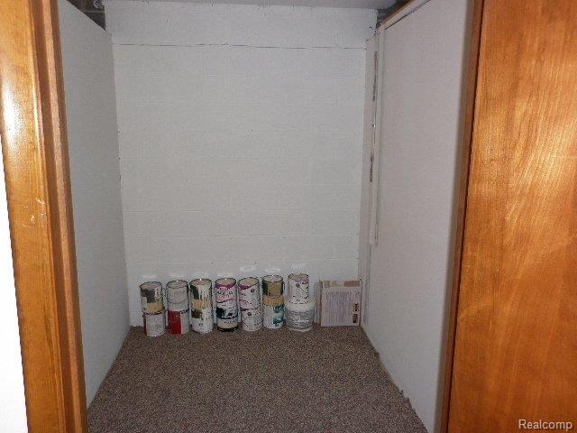 54731 Shelby Road Utica, MI 48316 - Photo 12 of 25 P1000015.JPG