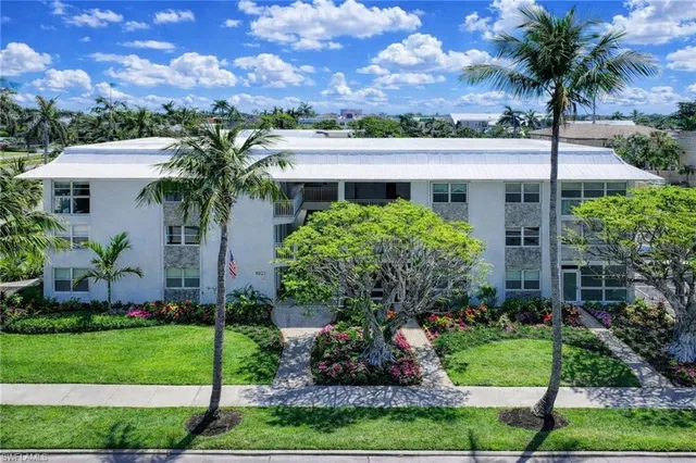 $897,500 | 1021 3rd Street South, Unit 310, Naples, FL 34102