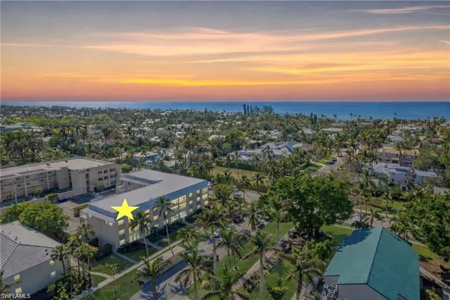 $897,500 | 1021 3rd Street South, Unit 310, Naples, FL 34102