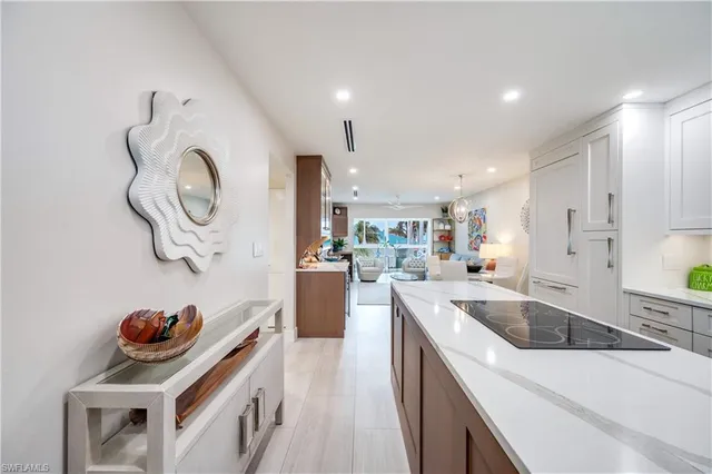 $897,500 | 1021 3rd Street South, Unit 310, Naples, FL 34102