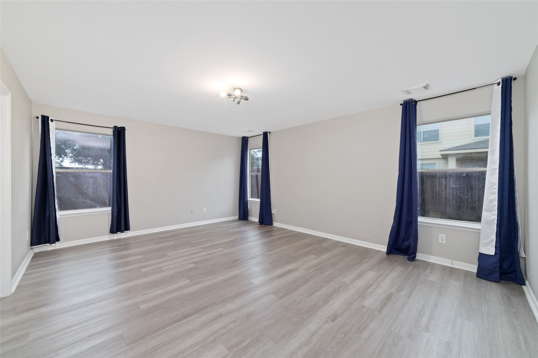 527 Remington Point Court Houston, TX 77073 - Photo 15 of 25