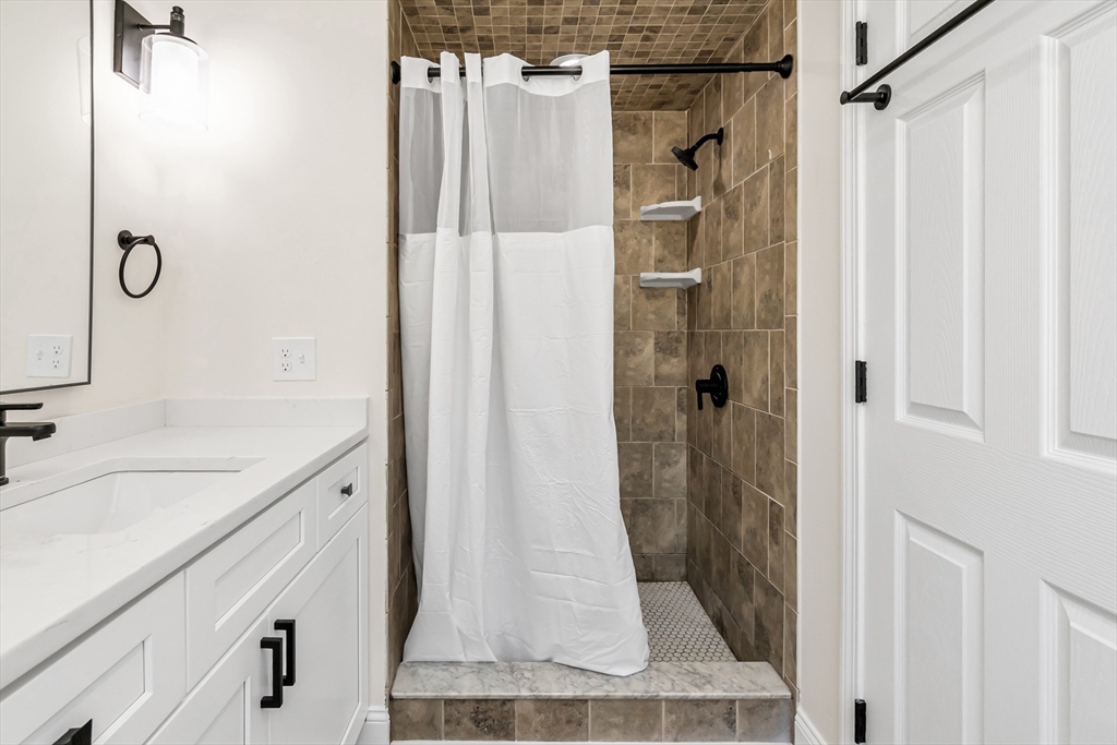 15 Pinewood Road Tewksbury, MA 01876 - Photo 16 of 42 Gallery Image 16