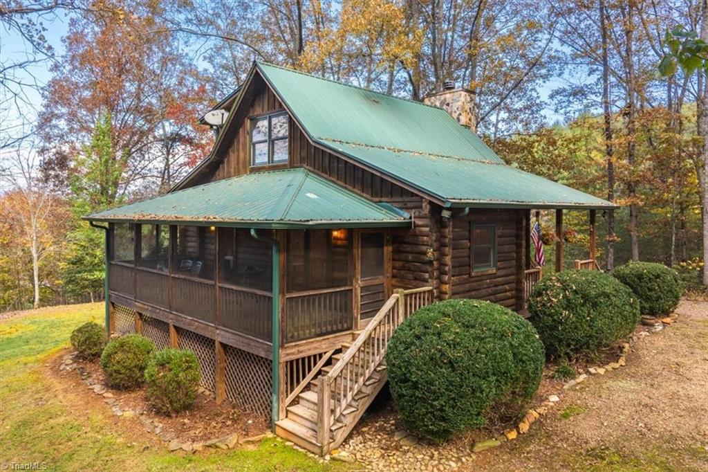 87 Prater Cove Road Franklin, NC 28734 - Photo 4 of 35