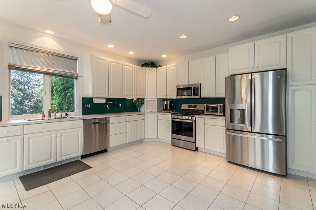 9661 Johnnycake Ridge Road Mentor, OH 44060 - Photo 6 of 31 Gallery Image 6