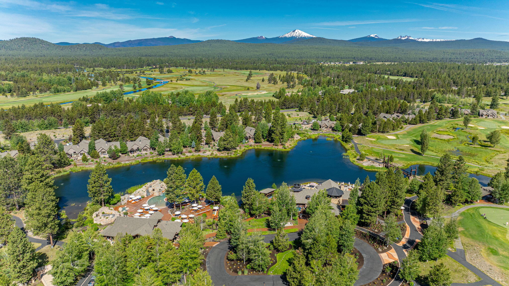 56545 Sunstone Loop, Unit 121 Bend, OR 97707 - Photo 5 of 148 159-web-or-mls-Riley Visuals-159