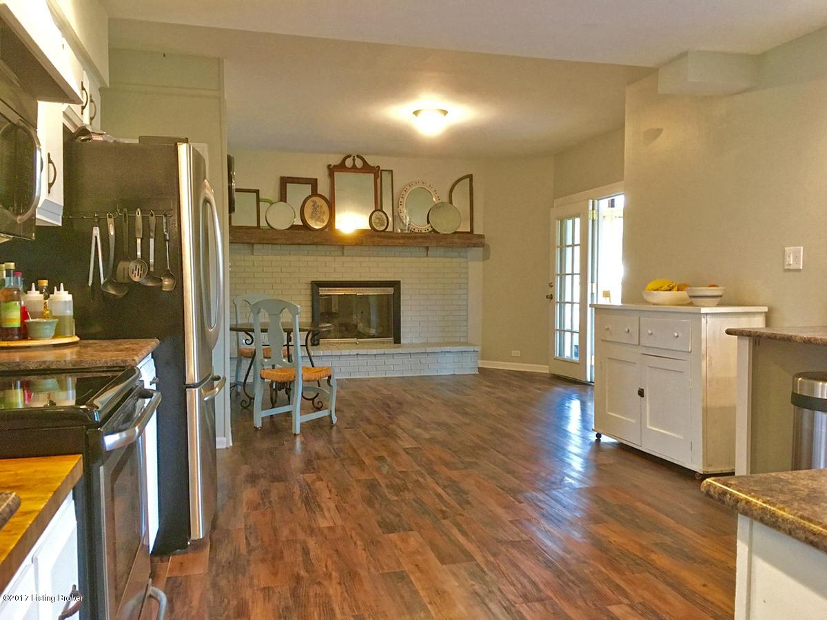 3235 Robin Road Louisville, KY 40213 - Photo 18 of 58 17