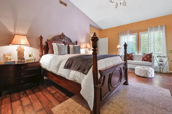 $949,000 | 44300 Indian Canyon Lane, Palm Desert, CA 92260