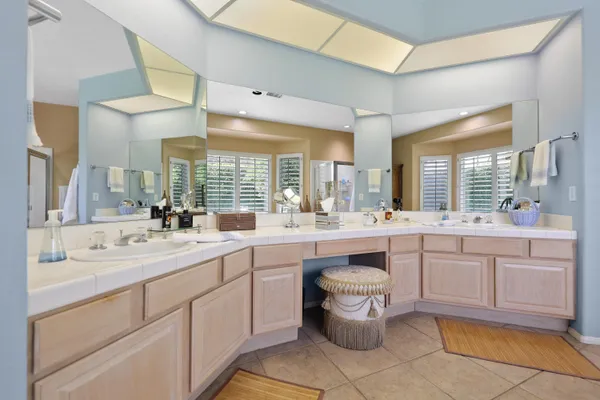 $949,000 | 44300 Indian Canyon Lane, Palm Desert, CA 92260