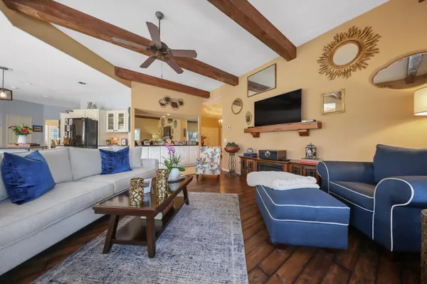 $949,000 | 44300 Indian Canyon Lane, Palm Desert, CA 92260