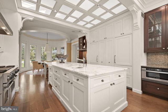 $4,900,000 | 9100 Burning Tree Road, Bethesda, MD 20817