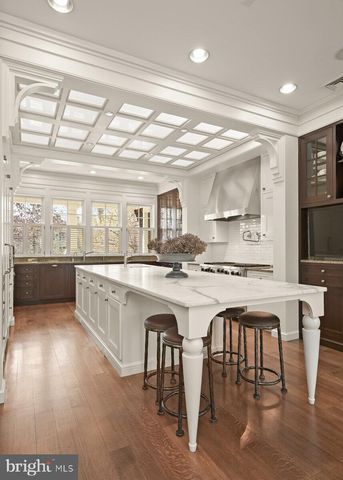 $4,900,000 | 9100 Burning Tree Road, Bethesda, MD 20817