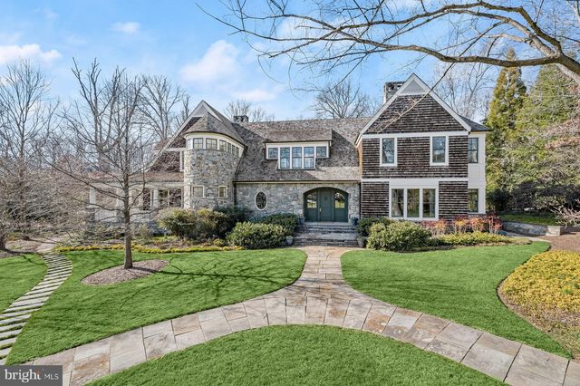$4,900,000 | 9100 Burning Tree Road, Bethesda, MD 20817