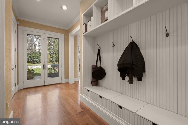 $4,900,000 | 9100 Burning Tree Road, Bethesda, MD 20817