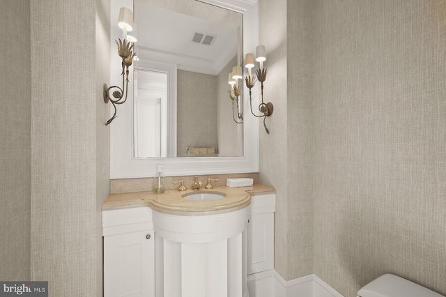 $4,900,000 | 9100 Burning Tree Road, Bethesda, MD 20817