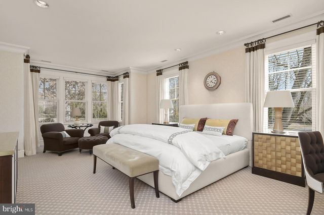 $4,900,000 | 9100 Burning Tree Road, Bethesda, MD 20817