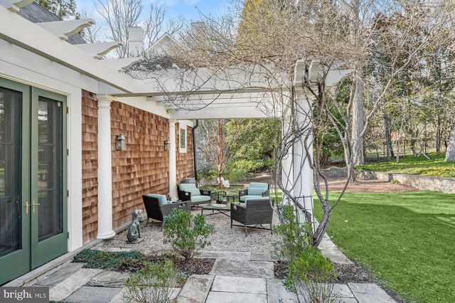 $4,900,000 | 9100 Burning Tree Road, Bethesda, MD 20817