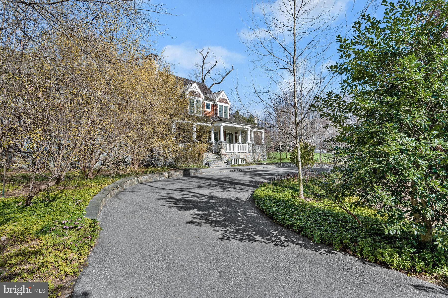 9100 Burning Tree Road Bethesda, MD 20817 - Photo 63 of 65 Circular Drive