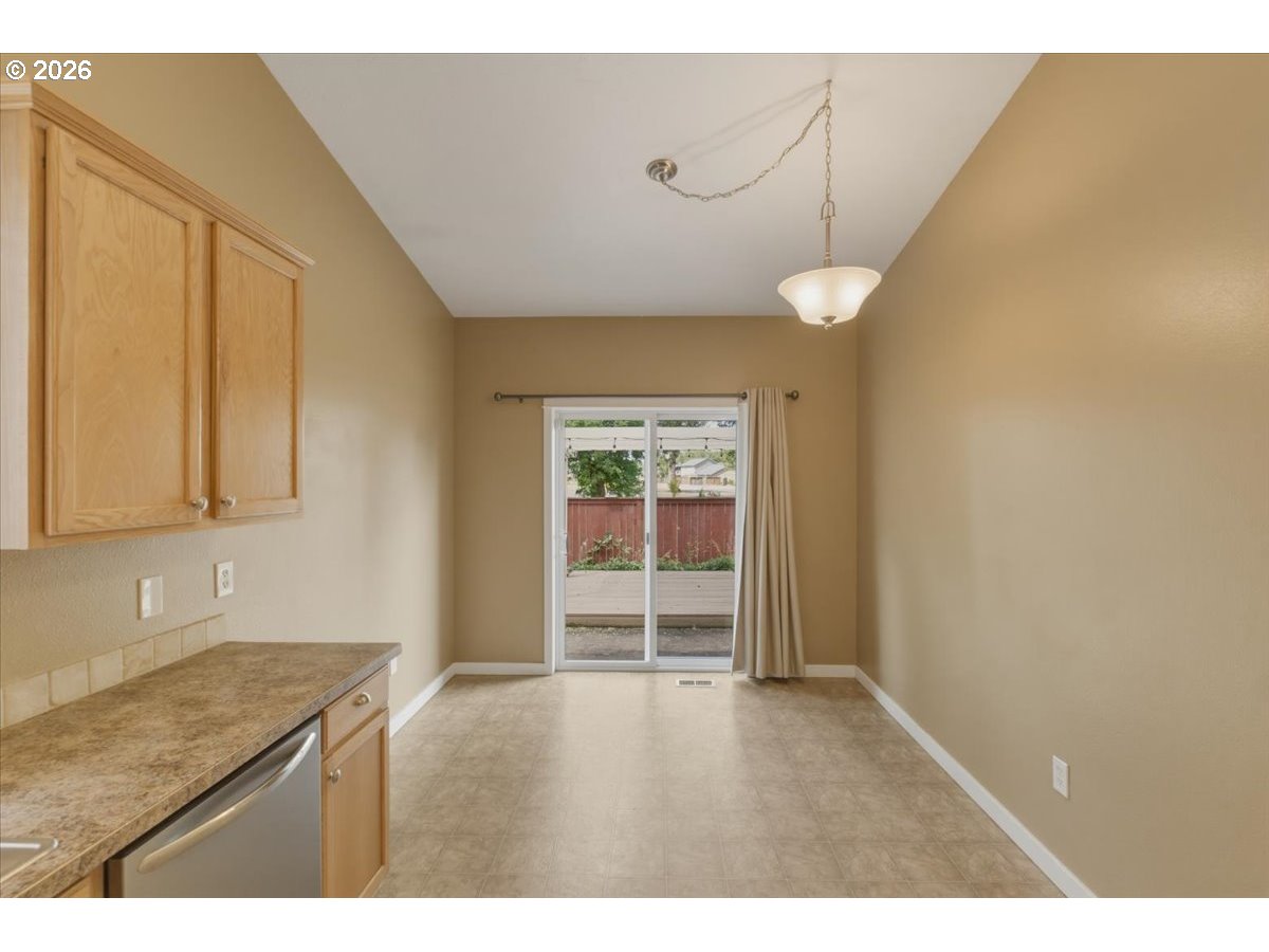 900 Northeast Trinity Street Albany, OR 97322 - Photo 7 of 25