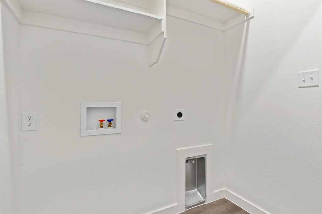 718 West Texas Street Denison, TX 75020 - Photo 18 of 22 a view of small space