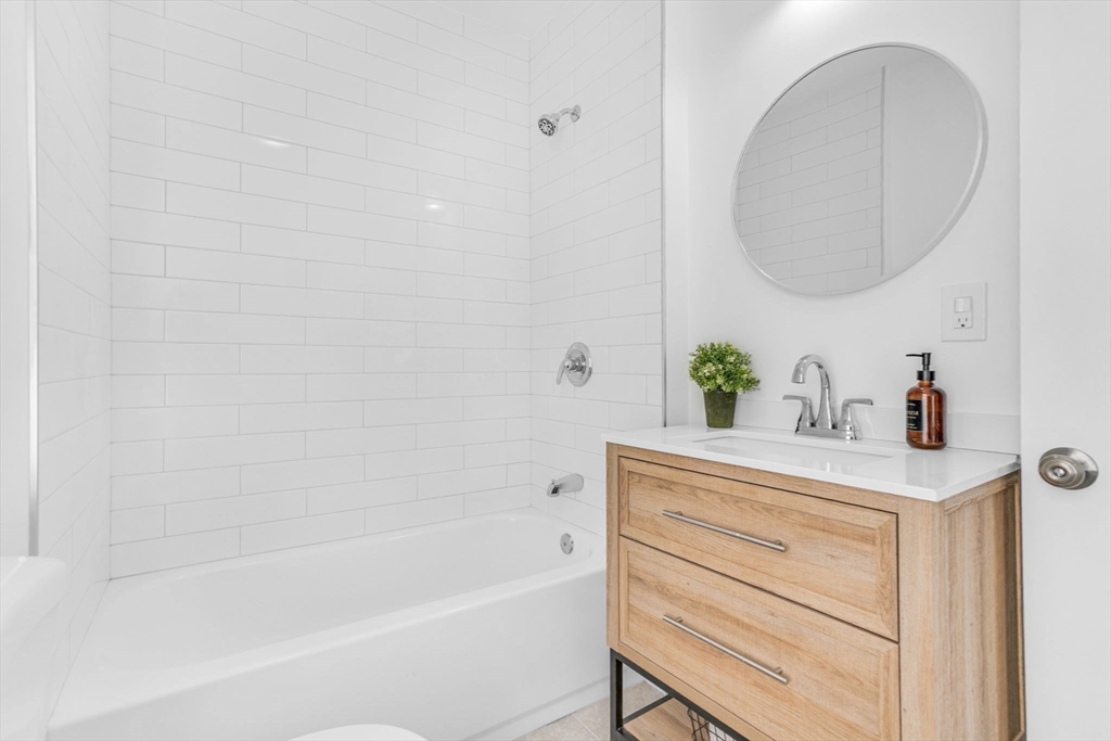 8 Wall Street Webster, MA 01570 - Photo 6 of 21 Gallery Image 6