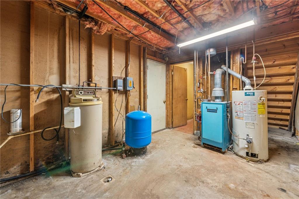 1298 Old State Road Apollo, PA 15613 - Photo 23 of 30