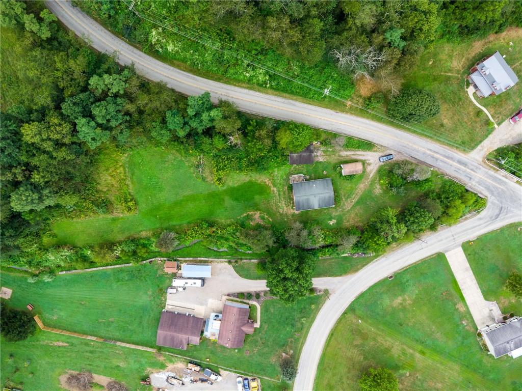 1298 Old State Road Apollo, PA 15613 - Photo 30 of 30 a view of a yard with potted plants