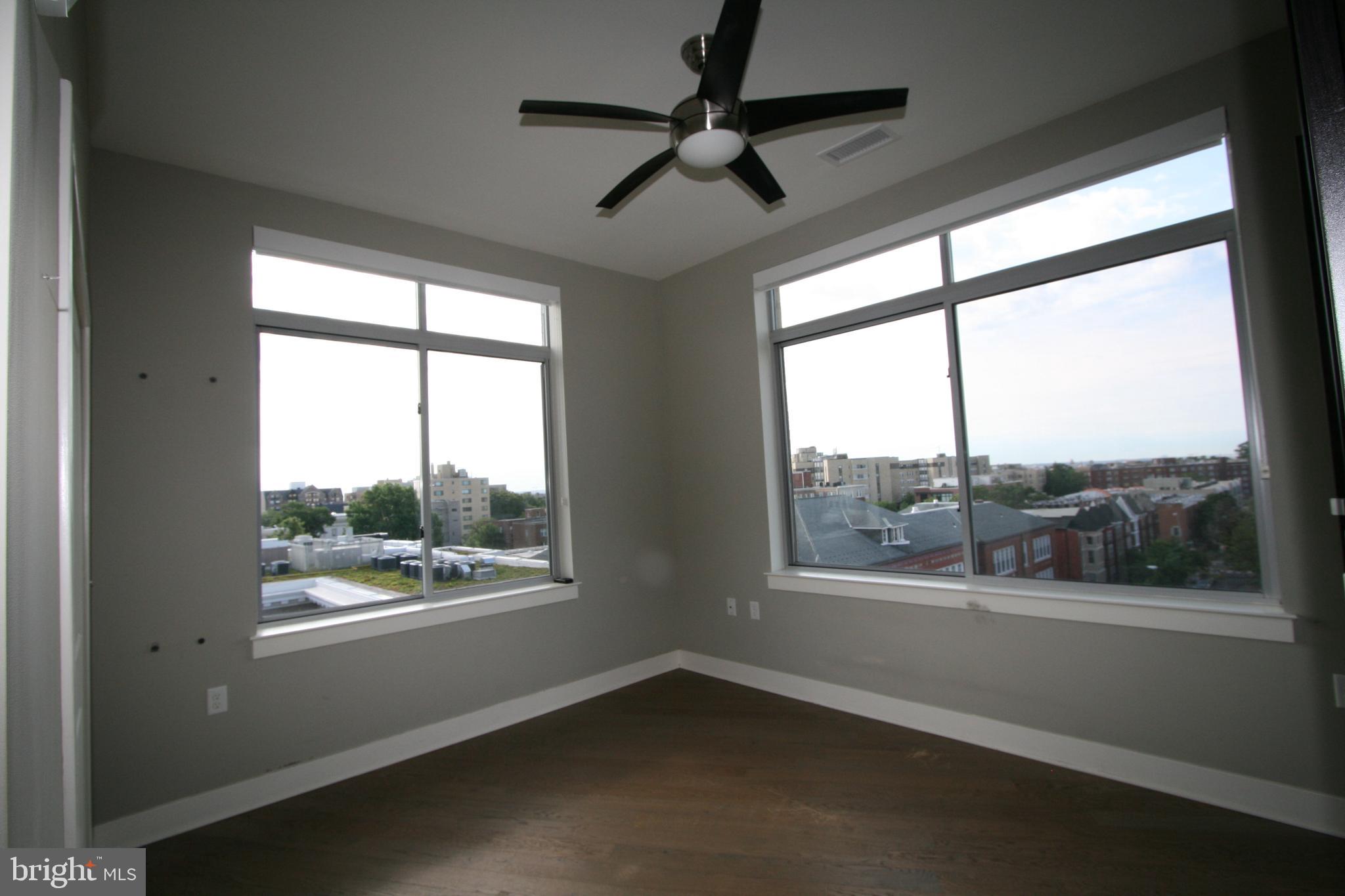 2550 17th Street Northwest, Unit 612 Washington, DC 20009 - Photo 15 of 55 a view of an empty room with a window