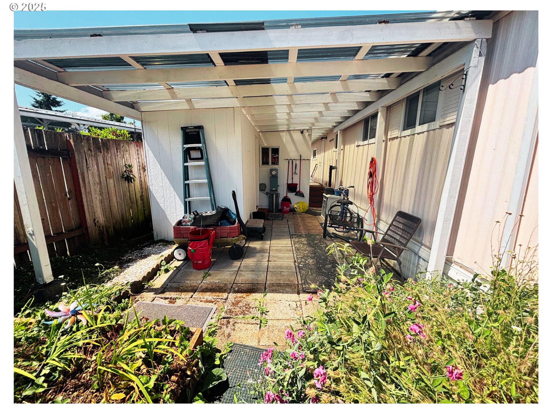 1125 58th Street, Unit 86 Springfield, OR 97478 - Photo 33 of 44 a view of outdoor space with seating area