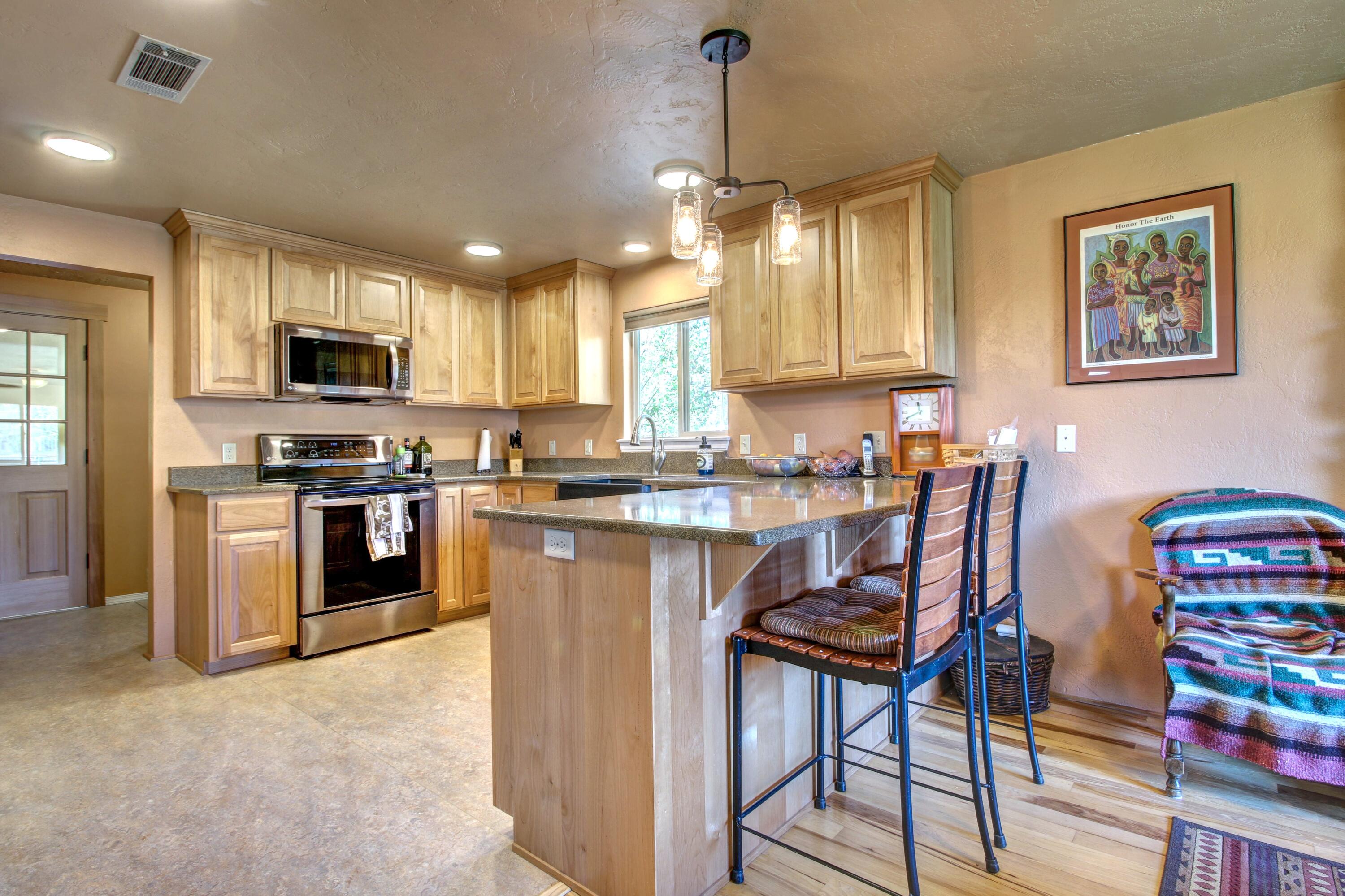 3055 Burrell Road Medford, OR 97501 - Photo 9 of 45 kitchen a