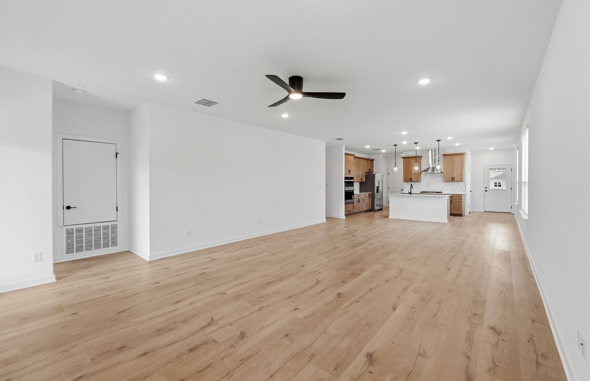 198 Rubber Tree Way Buda, TX 78610 - Photo 6 of 23