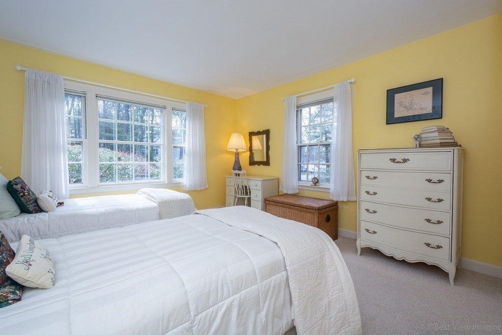 66 Pilgrim Road Wellesley, MA 02481 - Photo 22 of 35