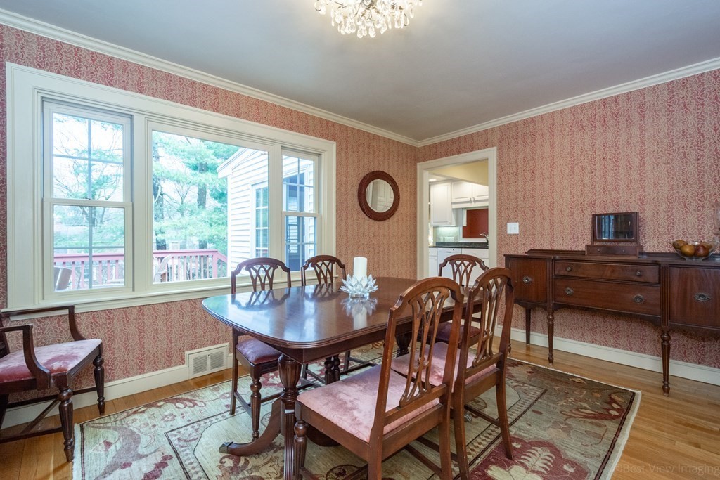 66 Pilgrim Road Wellesley, MA 02481 - Photo 10 of 35