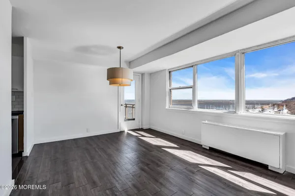 $4,300 | 10 Ocean Boulevard, Unit 10E, Atlantic Highlands, NJ 07716