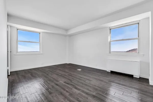 $4,300 | 10 Ocean Boulevard, Unit 10E, Atlantic Highlands, NJ 07716