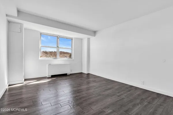 $4,300 | 10 Ocean Boulevard, Unit 10E, Atlantic Highlands, NJ 07716