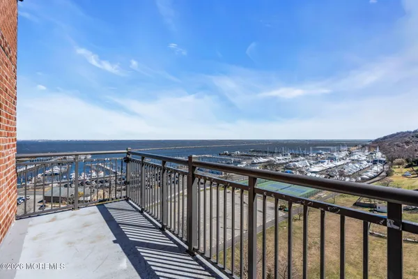 $4,300 | 10 Ocean Boulevard, Unit 10E, Atlantic Highlands, NJ 07716